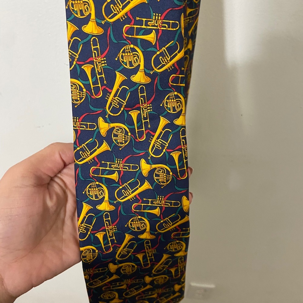 Alynn Neckwear Men Silk Tie Navy Blue Brass Musical Instruments Trumpet Horn USA